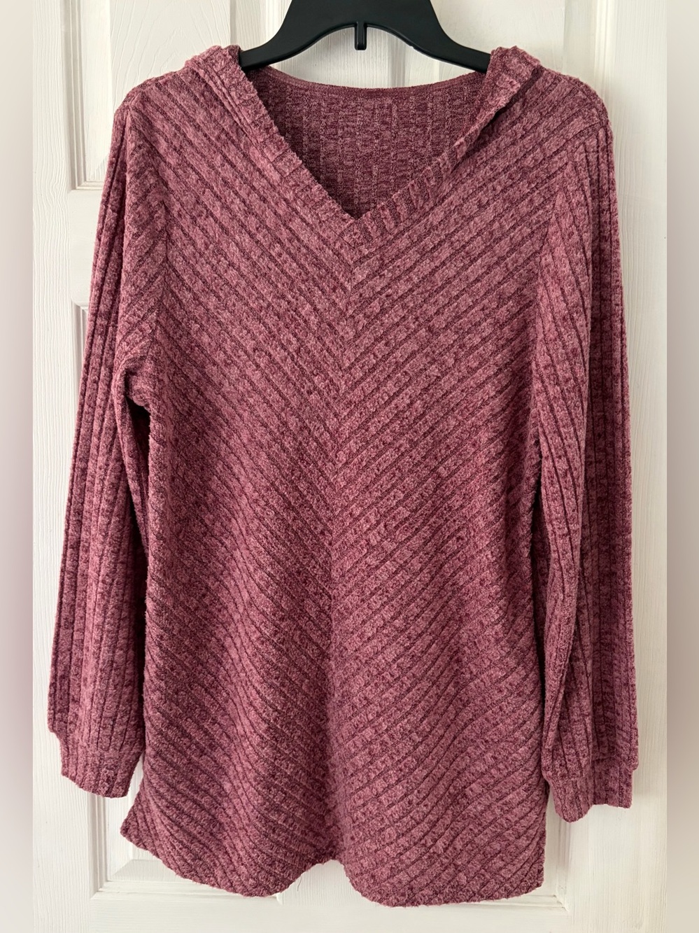 Cozy V-Neck Hooded Sweater in Dusty Rose